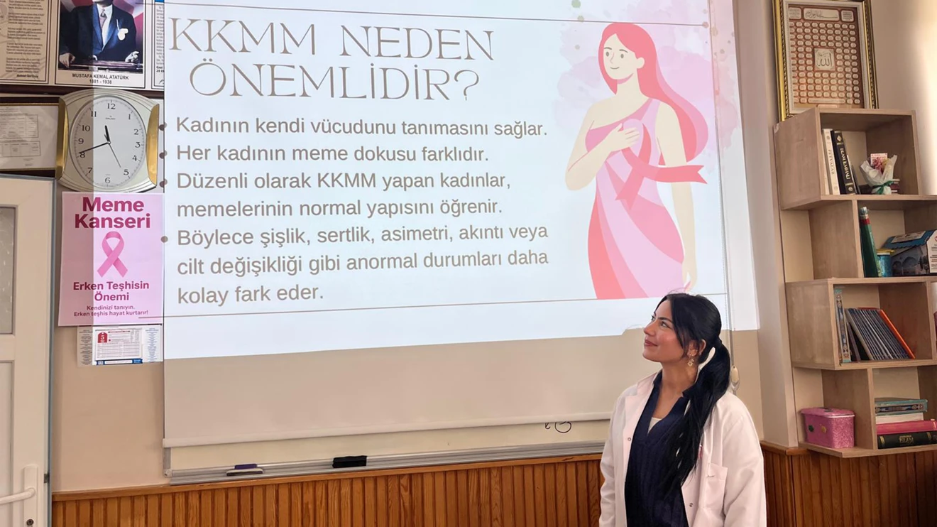 “Erken Fark Et, Yaşama Sarıl” temalı meme kanseri farkındalık eğitimi düzenlendi